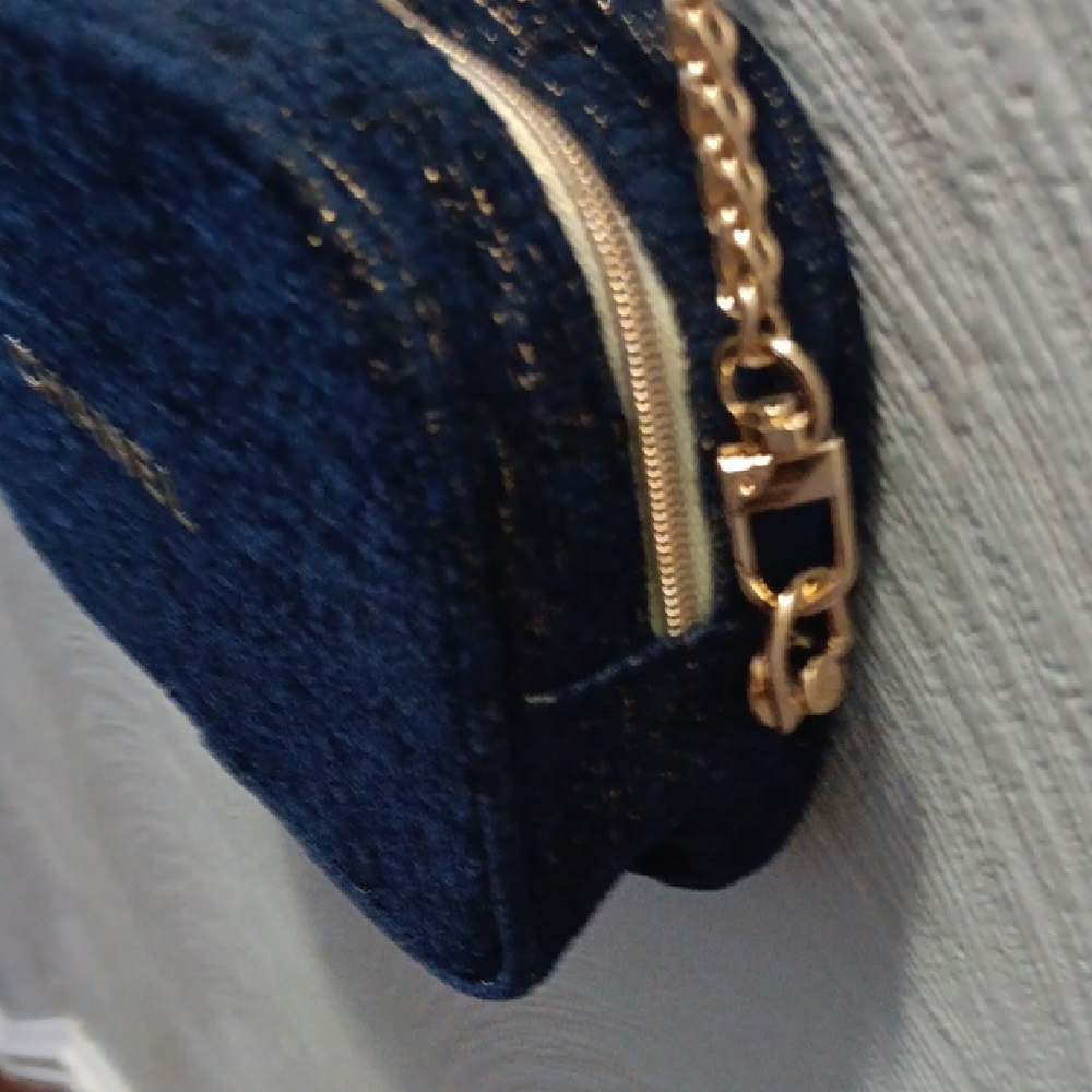 Chanel Navy Cosmetic Bag Turned Crossbody Bag with Unbranded Chain - Picture 5 of 10